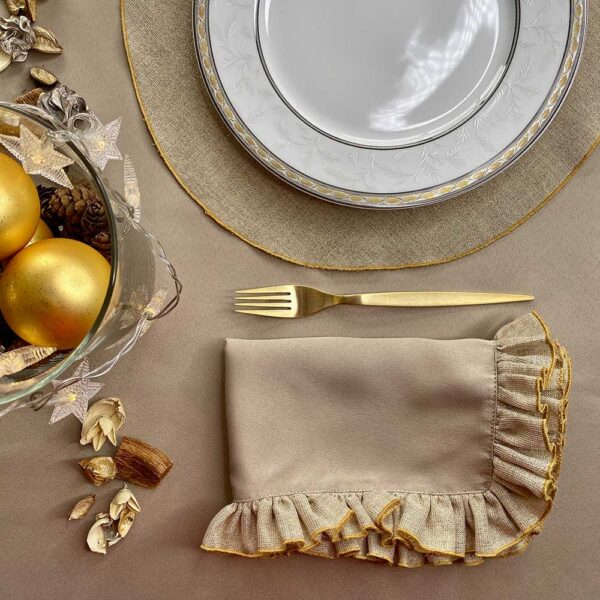 Christmas outfit for your table